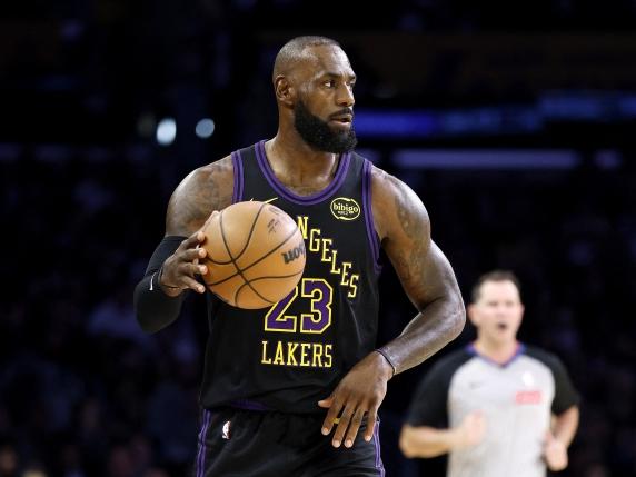 LeBron James torna in campo: la stagione 23 e l&#039;equilibrio dei Lakers con Doncic