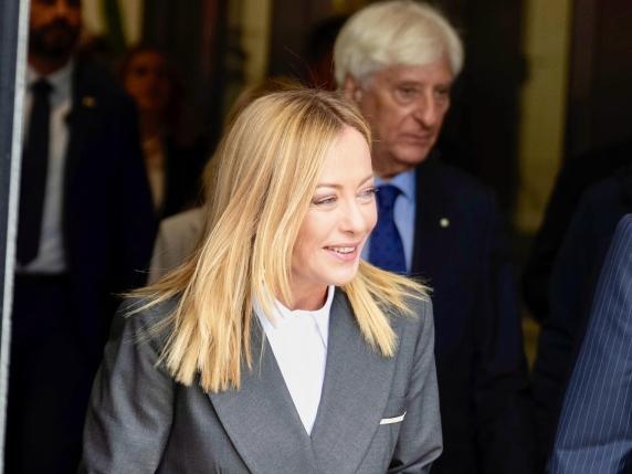 Meloni incontra Mattarella al Quirinale: 20 minuti di dialogo dopo le polemiche sul piano del Colle