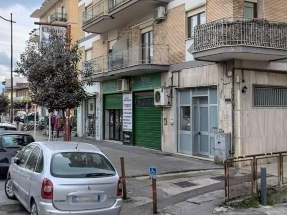 Uomo accoltella sorella a San Paolo Bel Sito e chiama i Carabinieri