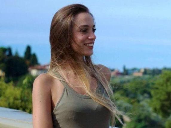 Madre di Luana critica l’assoluzione del tecnico dopo l’incidente che ha causato la sua morte