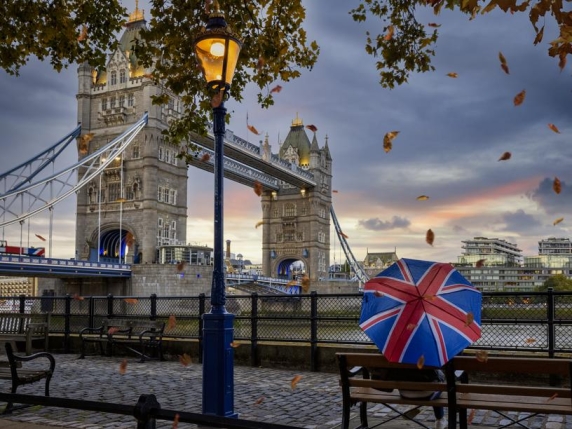 Londra, città “Dubaizzata”: l’aumento dei prezzi immobiliari e delle spese di svago mette a dura prova le famiglie