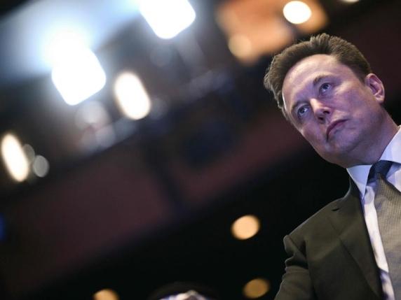 Musk: entro 20 anni l'IA renderà il lavoro facoltativo e il denaro irrilevante