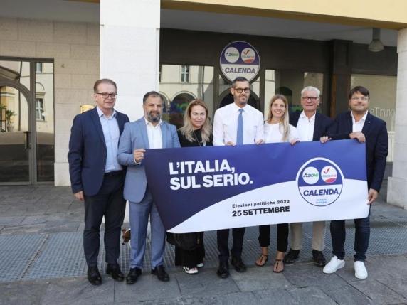 Partito di Calenda a Brescia cerca nuova sede mentre l’attuale spazio diventerà ristorante