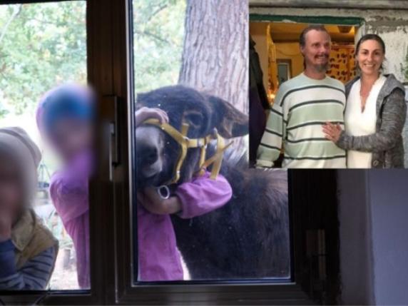 Giudice revoca potestà genitoriale e allontana tre bambini dalla famiglia, madre autorizzata a breve visita