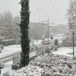 Neve e maltempo in Lombardia: treni guasti e corse cancellate tra Bergamo e Milano