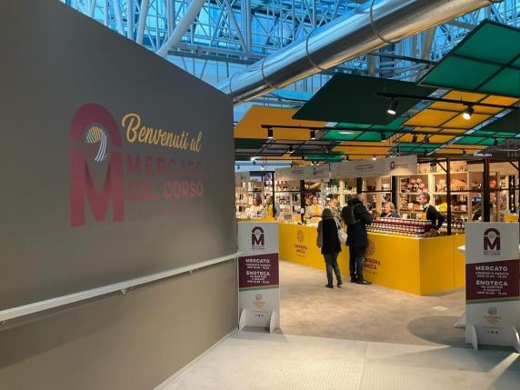 Nuovo Mercato del Corso di Coldiretti: km 0, showcooking e ristorante in edificio storico