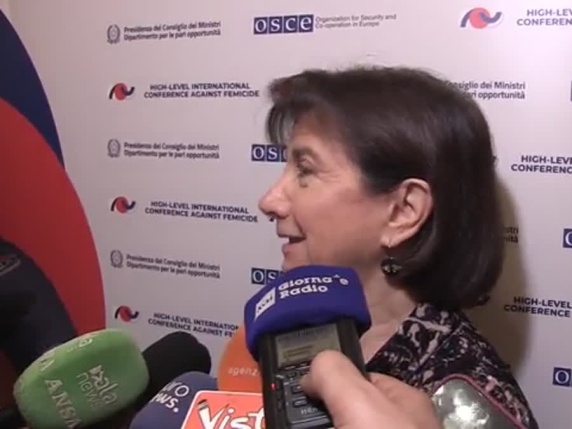 Roccella afferma che l'educazione sessuale non è collegata ai femminicidi