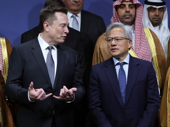 Profezia di Musk e commento di Jensen Huang sul futuro dell'intelligenza artificiale