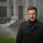 Zelensky: il piano degli USA obbliga la Russia a scegliere tra dignità e partner strategico