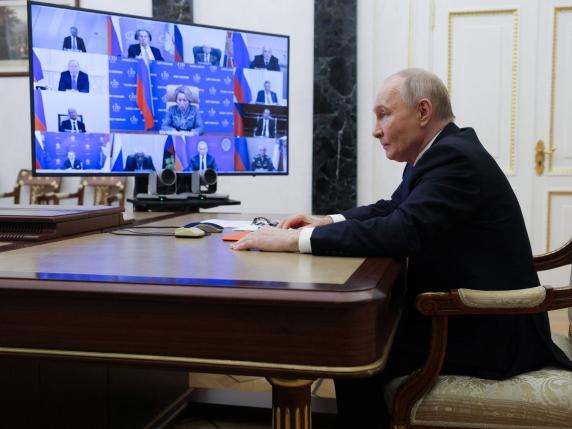 Putin: il Cremlino non ha fretta, Zelensky teme di perdere dignità o un alleato chiave