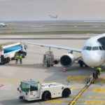 Europa in carenza di kerosene per aerei: raffinerie in crisi, produzione in calo e voli in aumento