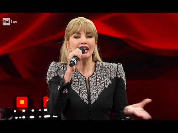 Ballando con le stelle: Magnini 8, D'Urso 5 in una serata intensa