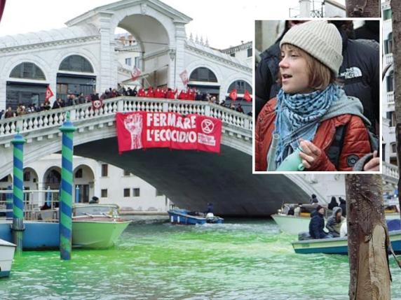 Venezia emette Daspo a Greta Thunberg dopo la protesta sul Ponte di Rialto