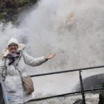 Incidente sulla A10: autobus colpisce camion, muore la guida turistica Marina Chiarina