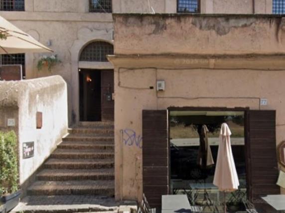 Polizia chiude il Circolo dei Cerchi per festa con 300 persone al Circo Massimo