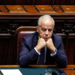 Piantedosi: gli scontri di Bologna non furono violenti, ma un attacco antisemitico