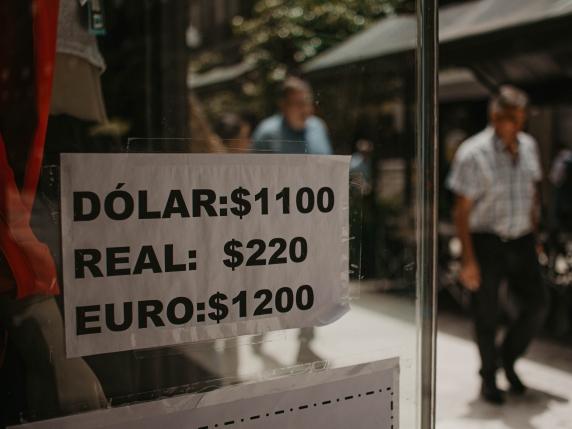 Argentina: la pressione sui conti di Milei cresce mentre il maxi piano da 20 miliardi si fa più sfumato