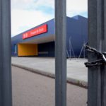 Ayuso paga 7,5 milioni di euro per il treno del parco Warner, progetto da 85 milioni inutilizzato da 13 anni