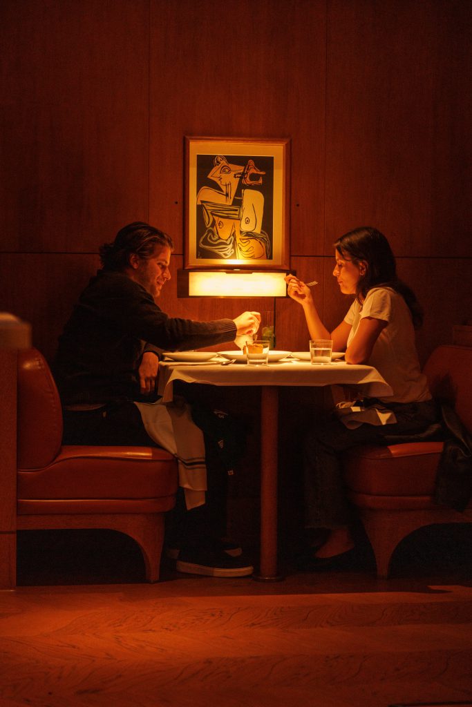 Londra apre i ristoranti fino a tardi per rinvigorire la vita notturna