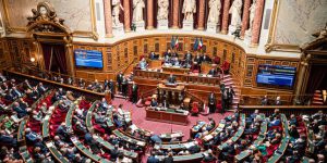 Il Senato ha a disposizione oltre 1,8 miliardi di euro, ma le sue riserve stanno diminuendo: cosa significa per il futuro delle pensioni dei suoi dipendenti?