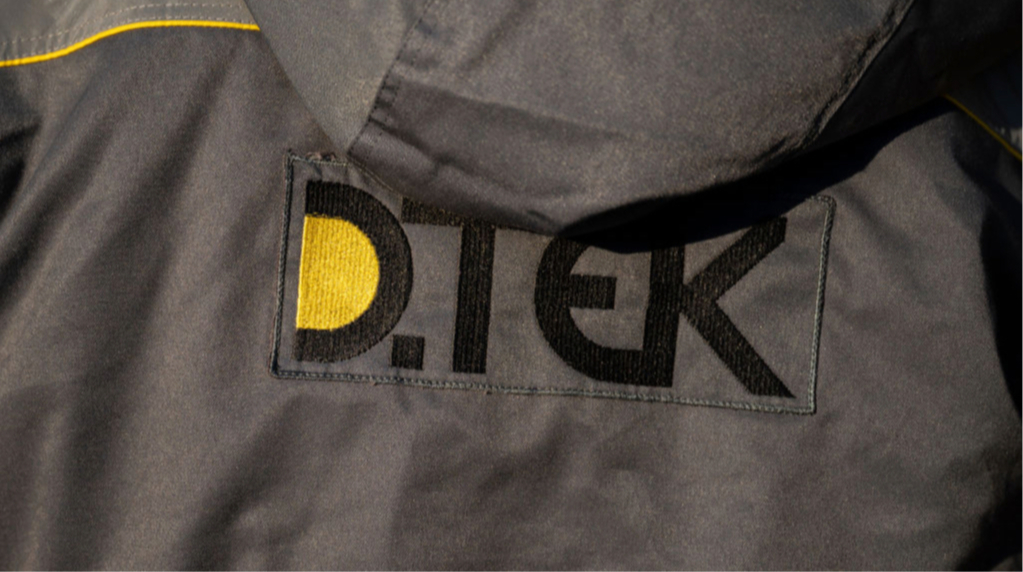 Drone russo colpisce veicolo di ingegneri DTEK in Donetsk, nessuna ferita