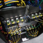 L'IA che sostituisce i lavoratori: chi dovrebbe pagare le tasse?