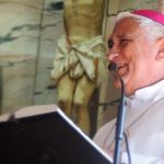 Papa Francesco e la controversia sull’indagine degli abusi: reazioni dei vescovi e cambiamenti nei seminari