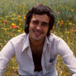 Joan Manuel Serrat: dal quartiere Poble‑Sec a Guadalajara, un viaggio culturale tra Spagna e Messico