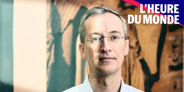 L&#039;ascesa di Pierre-Edouard Stérin: un miliardario nella politica di destra e estrema destra 

Introduzione
Il miliardario e imprenditore conservatore Pierre-Edouard Stérin ha fatto il suo ingresso nella politica con un approccio simile a quello che utilizzerebbe per investire in un nuovo business. Ma fino a che punto è diventato influente nella destra e nell&#039;estrema destra?

Approfondimento
Per comprendere le ambizioni di Stérin, è fondamentale analizzare il suo percorso e le sue strategie. Clément Guillou, giornalista specializzato sull&#039;estrema destra per il quotidiano &quot;Le Monde&quot;, offre una prospettiva approfondita sulle mire di Stérin nella politica.

Possibili Conseguenze
La crescente influenza di Stérin all&#039;interno della destra e dell&#039;estrema destra potrebbe avere conseguenze significative sulla scena politica. È importante valutare come le sue ambizioni potrebbero impattare sul panorama politico e sociale.

Opinione
Sebbene le opinioni su Stérin possano variare, è indiscusso che il suo ingresso nella politica abbia sollevato interesse e dibattito. La sua capacità di investire nella politica come in un business potrebbe essere vista come un approccio innovativo o come una strategia pericolosa.

Analisi Critica dei Fatti
È cruciale esaminare criticamente le azioni e le dichiarazioni di Stérin per comprendere le sue vere intenzioni e il potenziale impatto delle sue ambizioni. Un&#039;analisi obiettiva dei fatti può aiutare a separare la realtà dalle speculazioni.

Relazioni con altri fatti
La vicinanza di Stérin all&#039;estrema destra e la sua influenza potrebbero essere collegate ad altri eventi e tendenze politiche. È importante considerare come le sue ambizioni si inseriscano nel più ampio contesto politico e sociale.

Contesto storico
Per comprendere appieno il significato dell&#039;ascesa di Stérin, è necessario considerare il contesto storico in cui si inserisce. Le tendenze politiche e sociali degli ultimi anni possono offrire una prospettiva più ampia sulle sue ambizioni e sul loro potenziale impatto.

Fonti
Questo articolo si basa su informazioni provenienti da Le Monde, un quotidiano francese noto per la sua copertura approfondita degli eventi politici e sociali. Per ulteriori informazioni, si consiglia di visitare il sito web ufficiale di Le Monde e di ascoltare il podcast menzionato, disponibile sul loro canale.