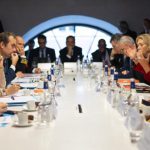 Riduzione del contributo delle collettività: il primo ministro francese concede alle regioni una maggiore autonomia finanziaria