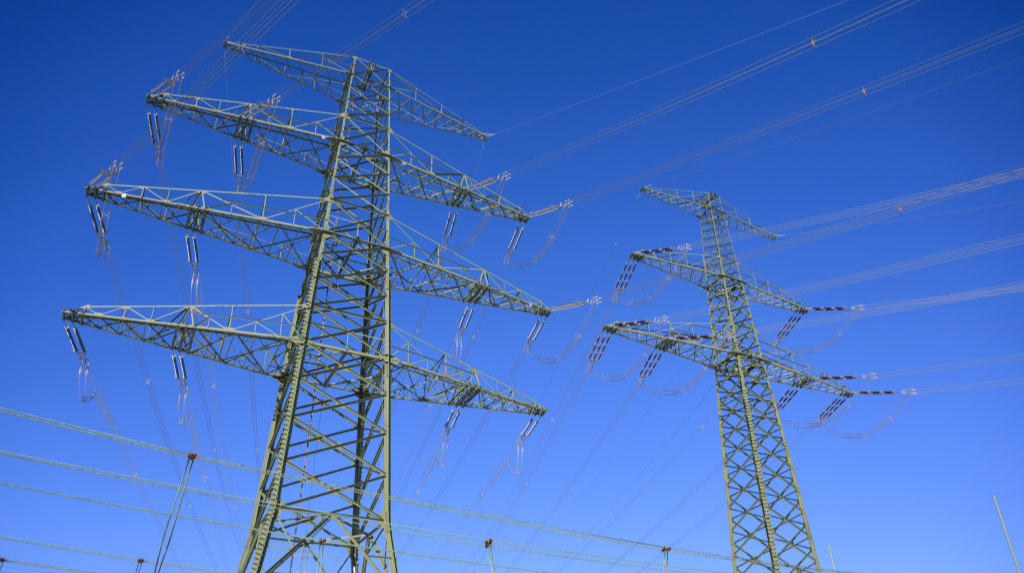 Attacchi russi alle infrastrutture energetiche in Ucraina: riparazioni d&#039;emergenza e limitazioni alla fornitura di energia