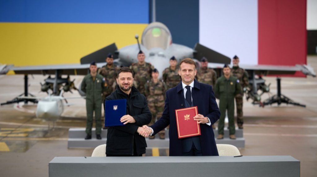 Zelenskyy annuncia dettagli dell’accordo con la Francia: 100 aerei Rafale, sistemi di difesa aerea e missili