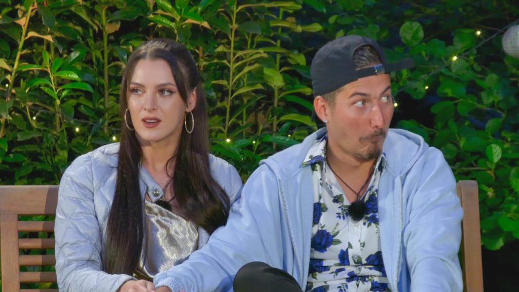 Svolta Inaspettata al Sommerhaus: Una Nuova Offerta Cambia le Carte in Tavola