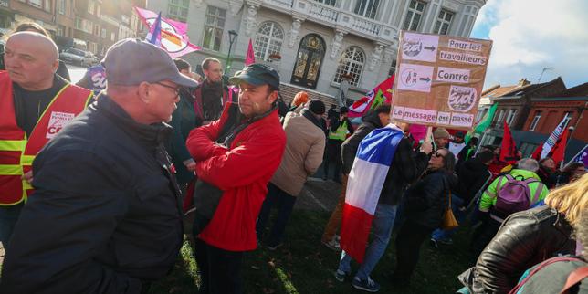 Steeve Briois chiede la revoca di Djelloul Kheris, segretario della sezione SUD-Collectivités territoriales