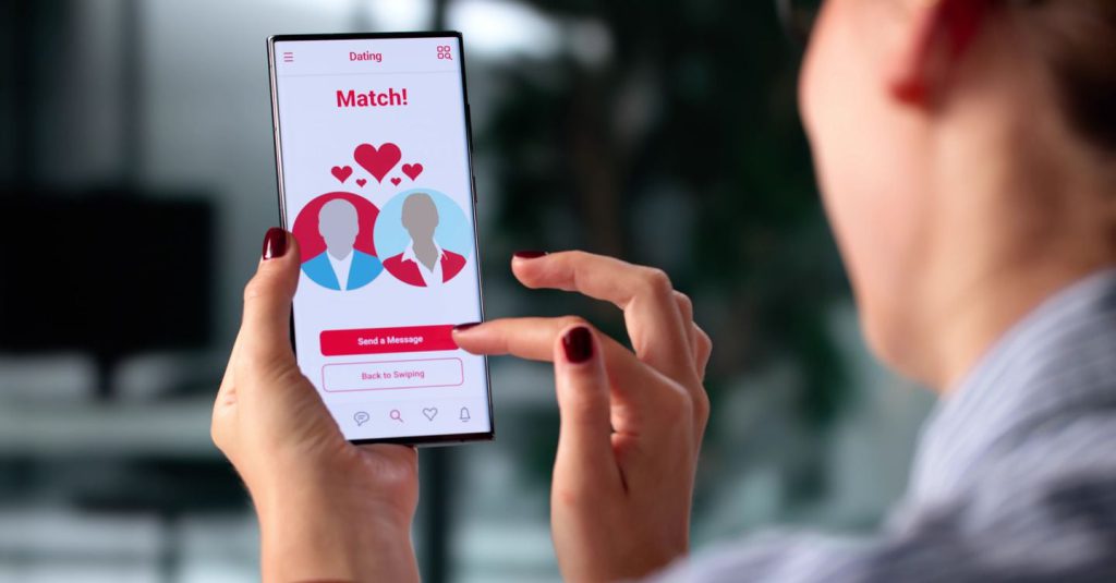 Relazioni sintetiche nell&#039;era dell&#039;intelligenza artificiale: il libro di Davide Bennato esplora il futuro del sesso, delle relazioni e dell&#039;intimità