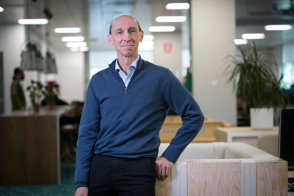 Azioni eDreams scendono oltre il 30% dopo aver ridotto le previsioni di redditività