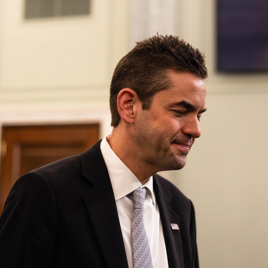 Trump Rinomina Jared Isaacman a Guidare la NASA dopo il Ritiro della Candidatura