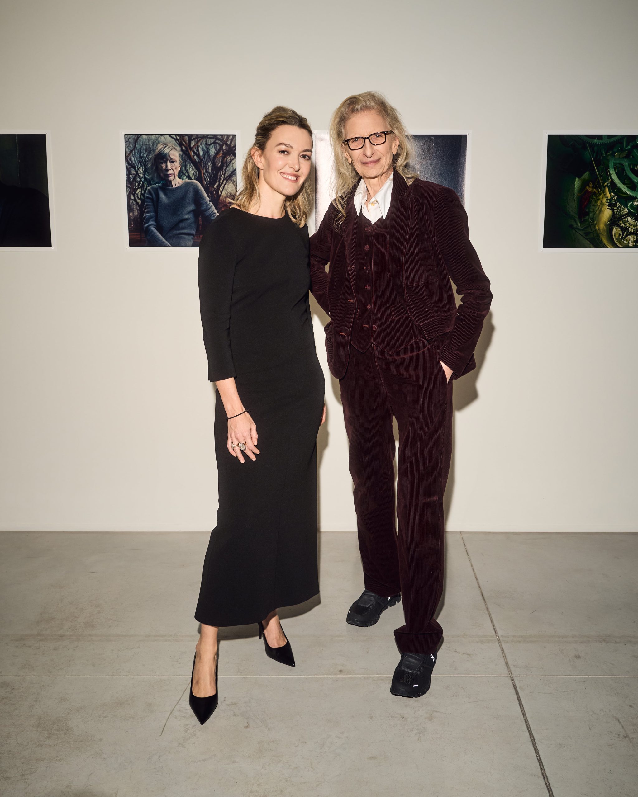 Ospiti di punta all'inaugurazione dell'esposizione di Annie Leibovitz alla Fundación Marta Ortega: da C. Tangana a Linda Evangelista