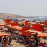 Crescita turistica nelle Canarie, ma disoccupazione e povertà persistono