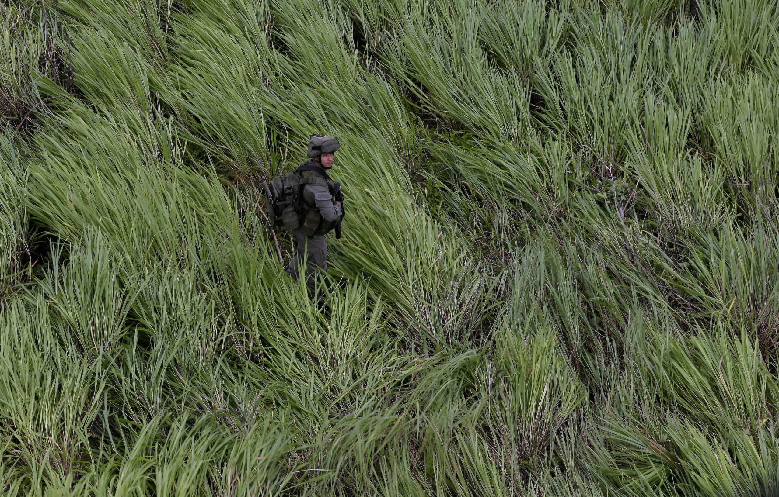 Attacco aereo in Colombia uccide 19 soldati, 7 minori tra le vittime