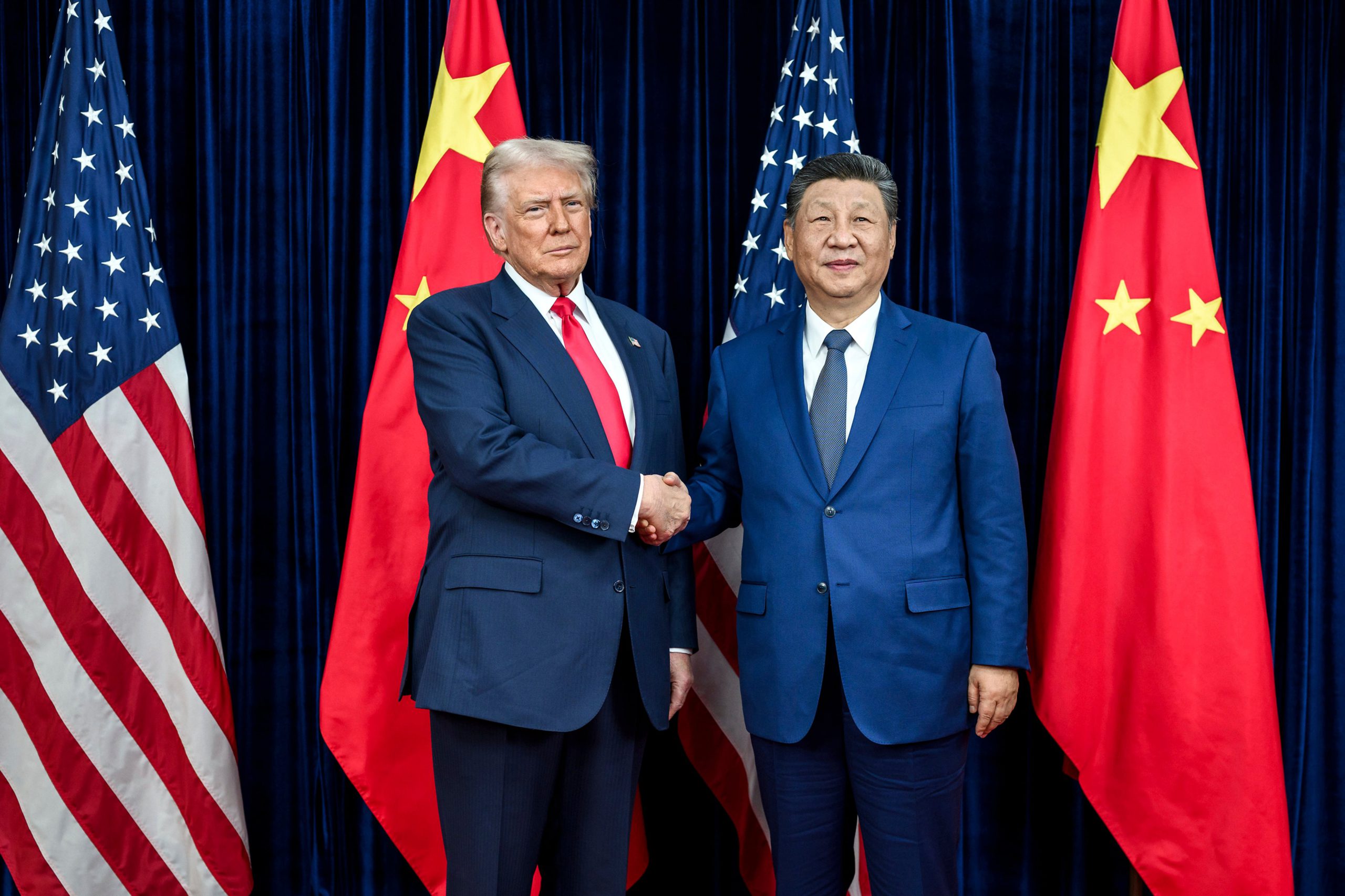 Trump e Xi parlano al telefono: la Cina esercita pressione su Taiwan e il presidente degli Stati Uniti conferma visita a Pechino