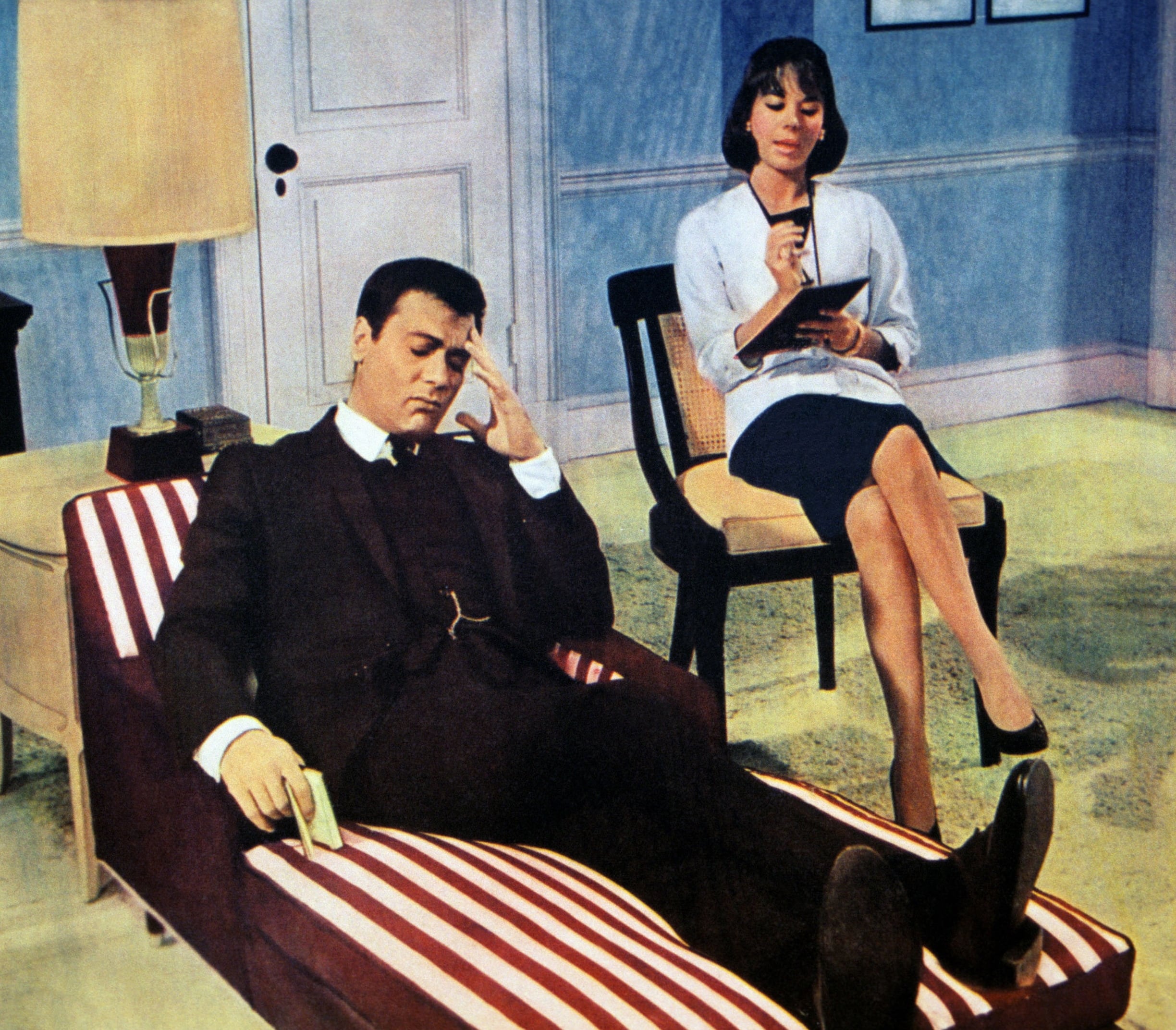 Il Metodo Hoffman: otto giorni di terapia intensiva per rivedere l’infanzia, con testimonianze di celebrità e critiche sul suo approccio