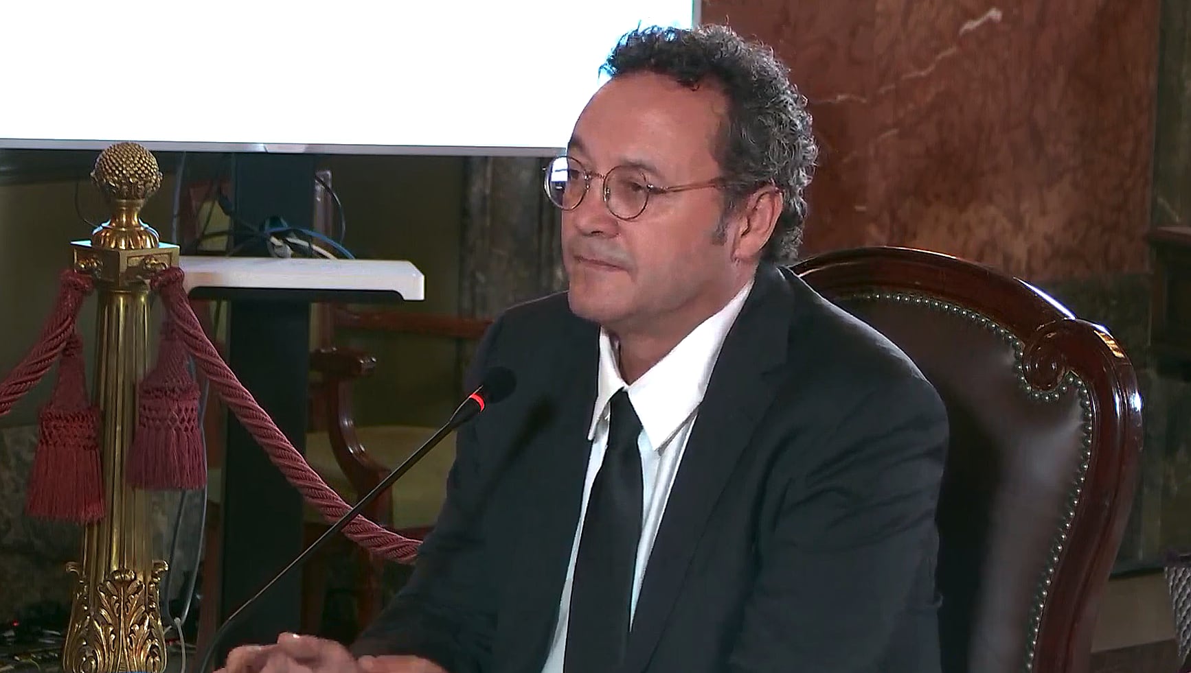 Supremo condanna il procuratore generale a due anni di inabilitazione per divulgazione di segreti d'ufficio