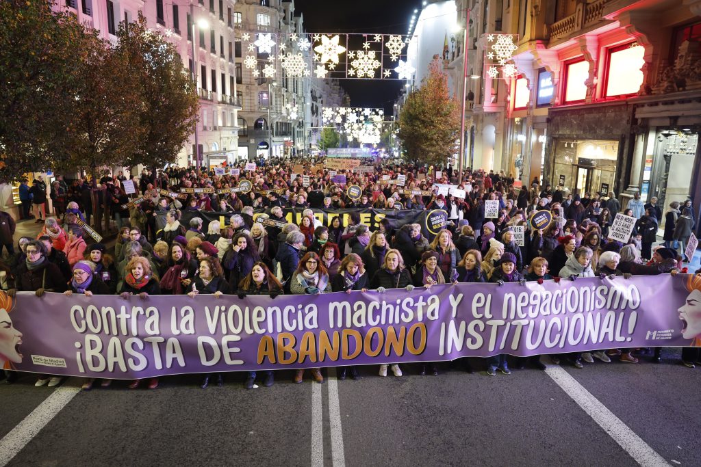 Manifestazioni del 25N: immagini della giornata internazionale contro la violenza machista