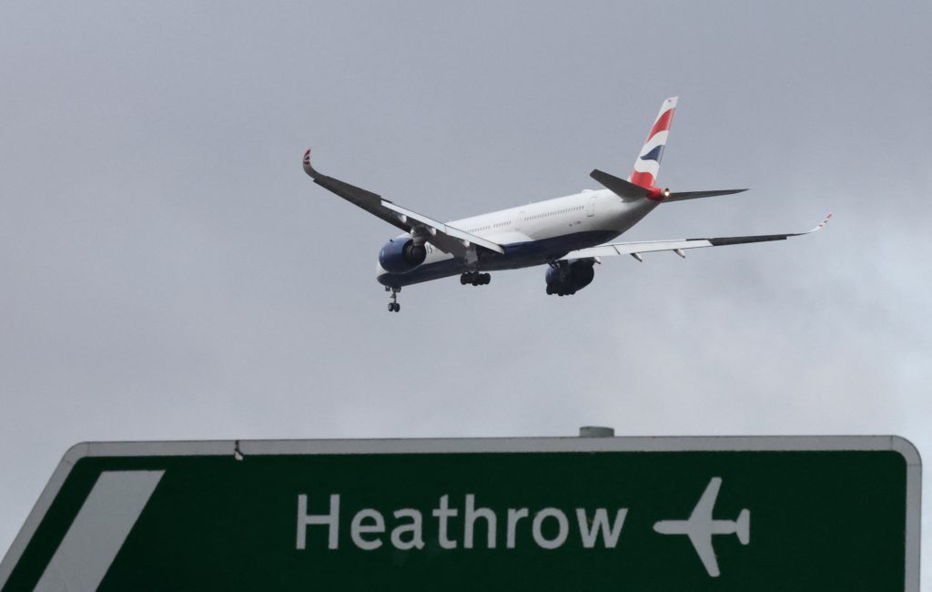 Regno Unito sostiene il piano di 55 miliardi di euro per l’ampliamento di Heathrow, principale aeroporto europeo
