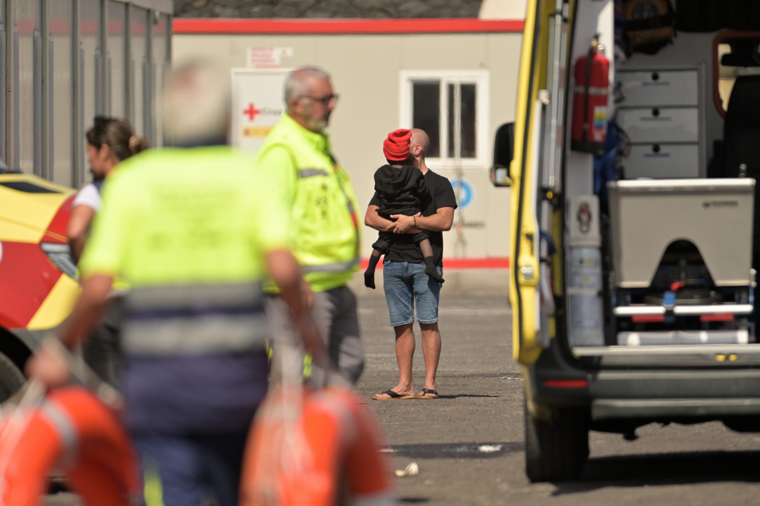 Governo spinge a ospitare 600 minori stranieri nelle Canarie: intervento rapido dopo sentenza del Supremo