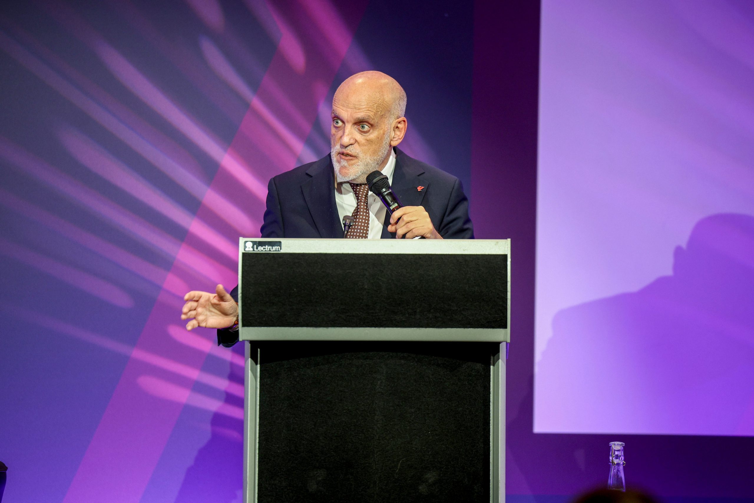 Tribunale Amministrativo dello Sport apre procedimento contro Tebas per divulgazione di dati riservati sui box VIP del Barça