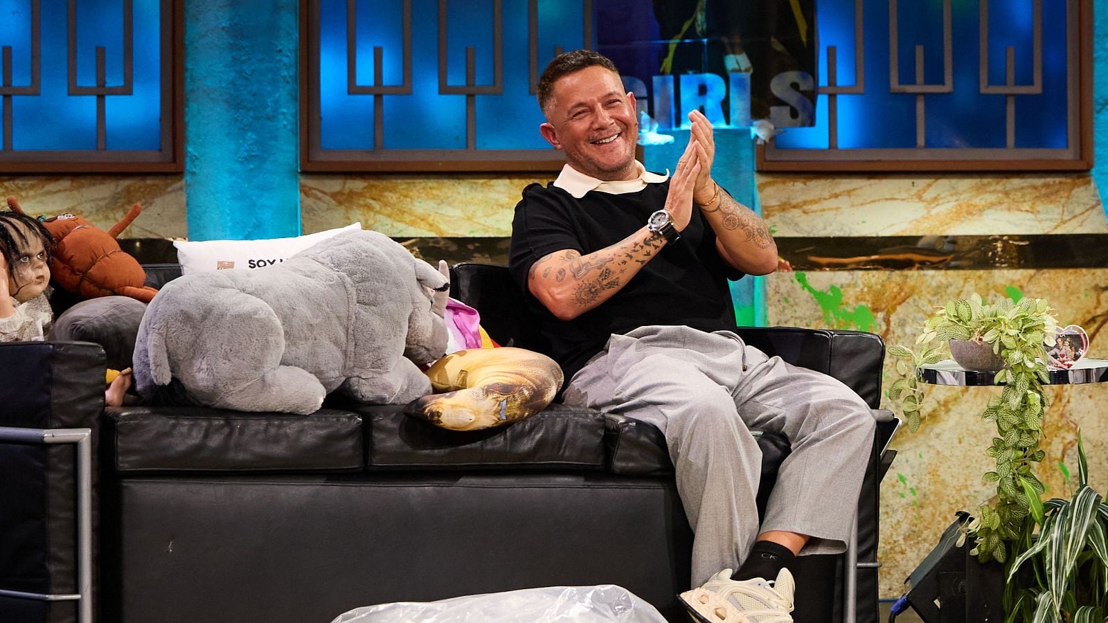 Alejandro Sanz: come ha imparato a gestire il tempo per essere felice dopo 16 ore di studio al giorno