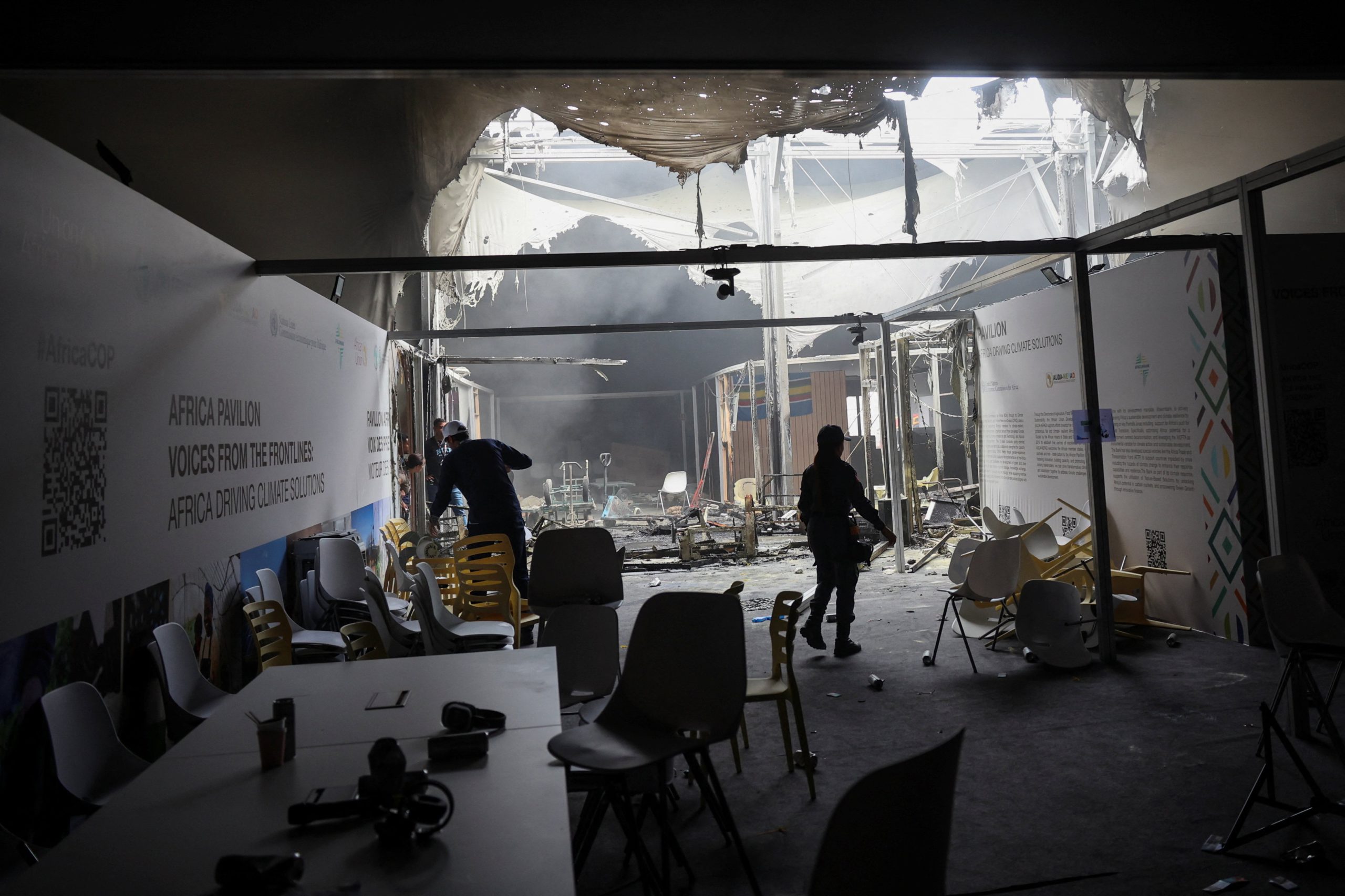 Incendio interrompe la COP30 a Belém