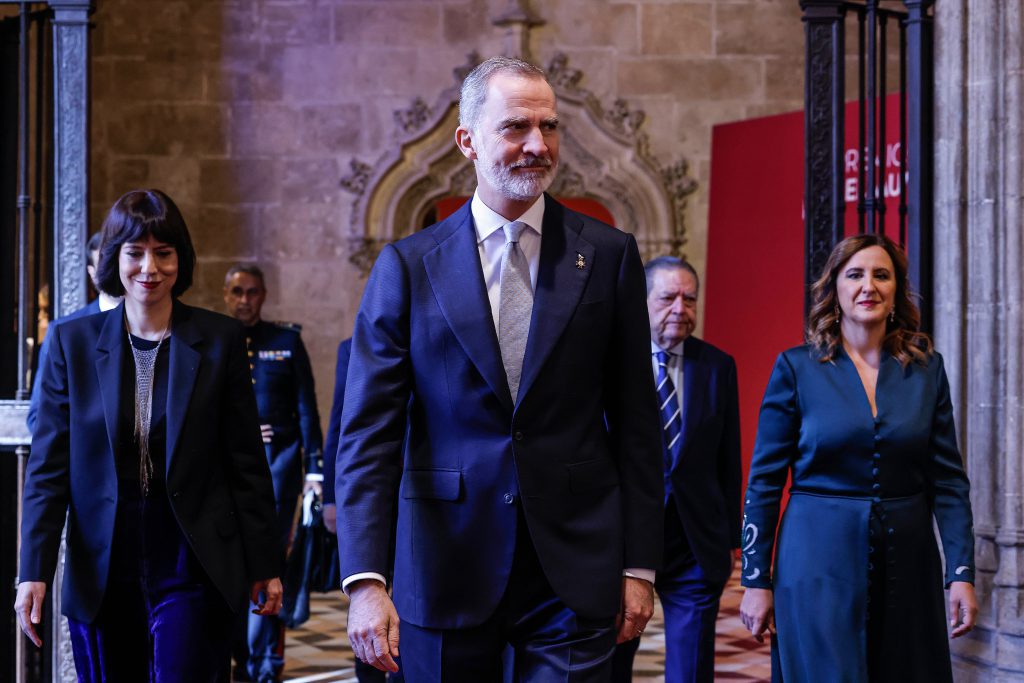 Re Felipe VI avverte Valencia: la geopolitica attuale ostacola lo scambio scientifico